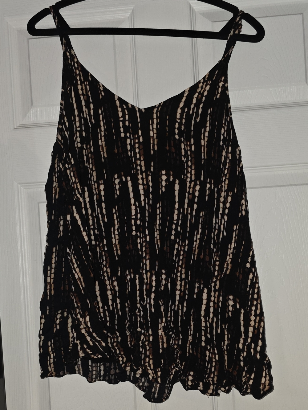 torrid Black and Cream Abstract Print Tank
